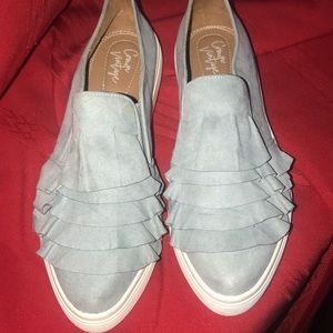 Crown vintage suede slip on